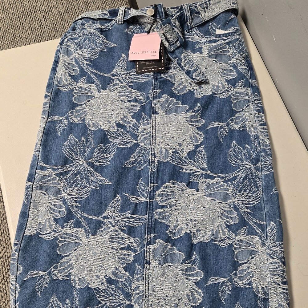 Avec Les Filles Women's Floral Denim Maxi Skirt